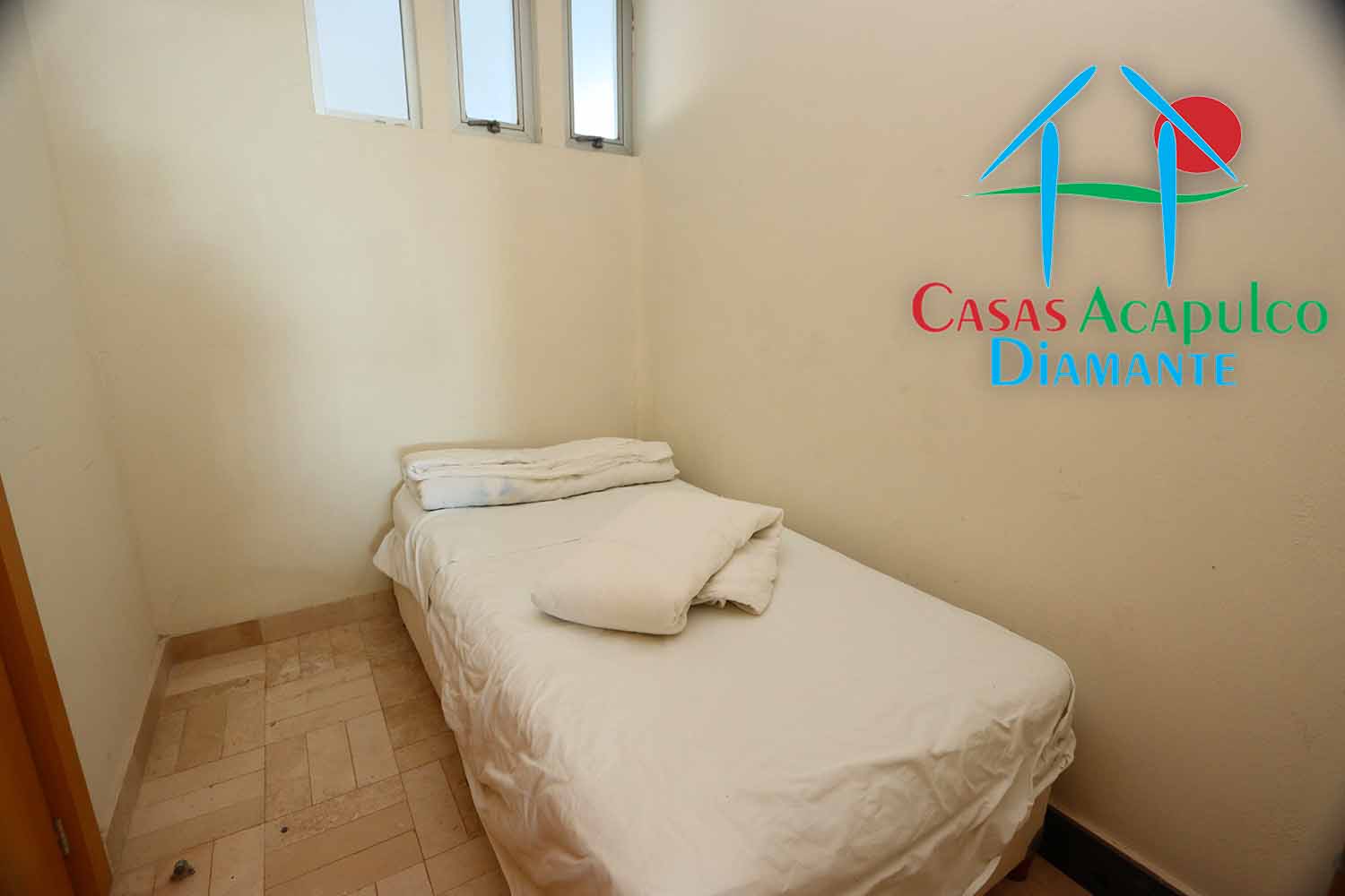 Tikal 302 - Cuarto de servicio 1